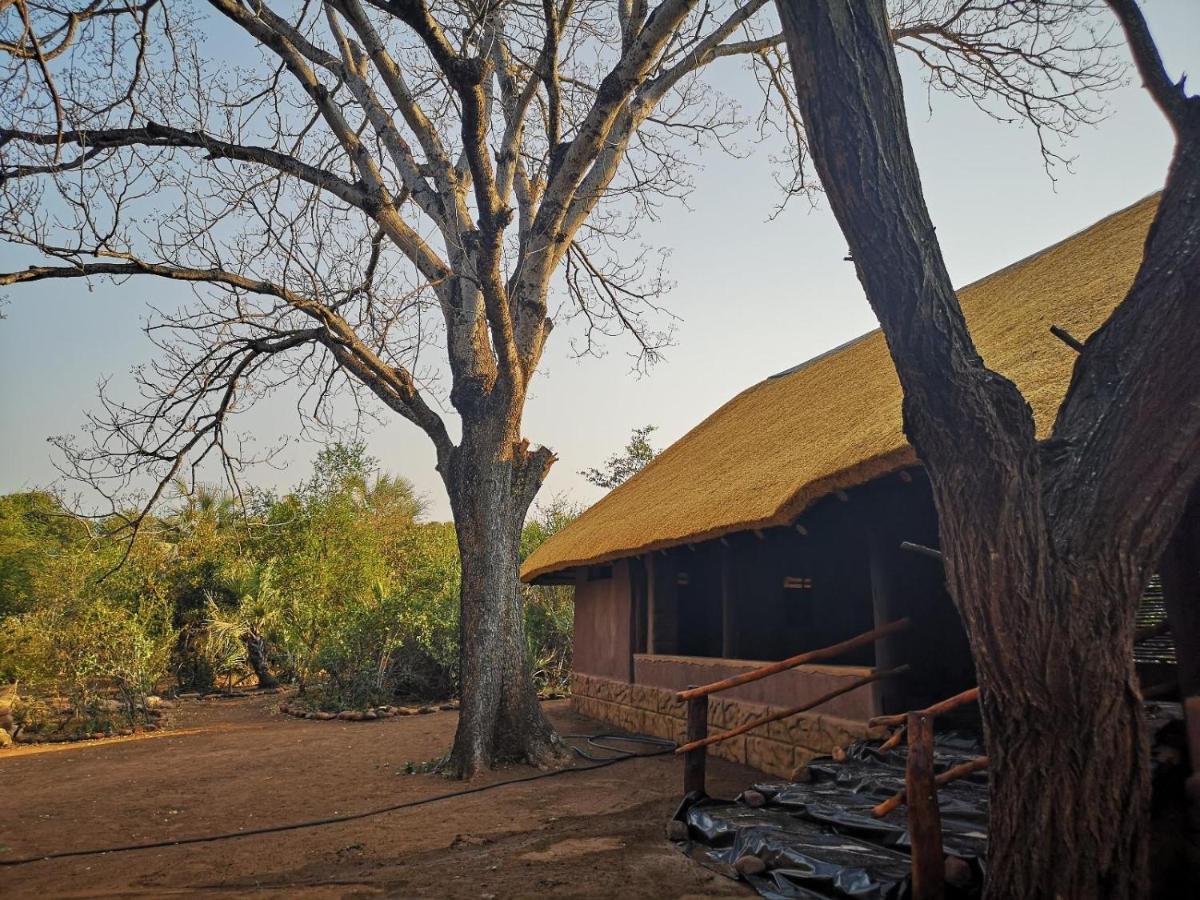 Nthakeni Bush & River Camp Pafuri Gate Exterior foto