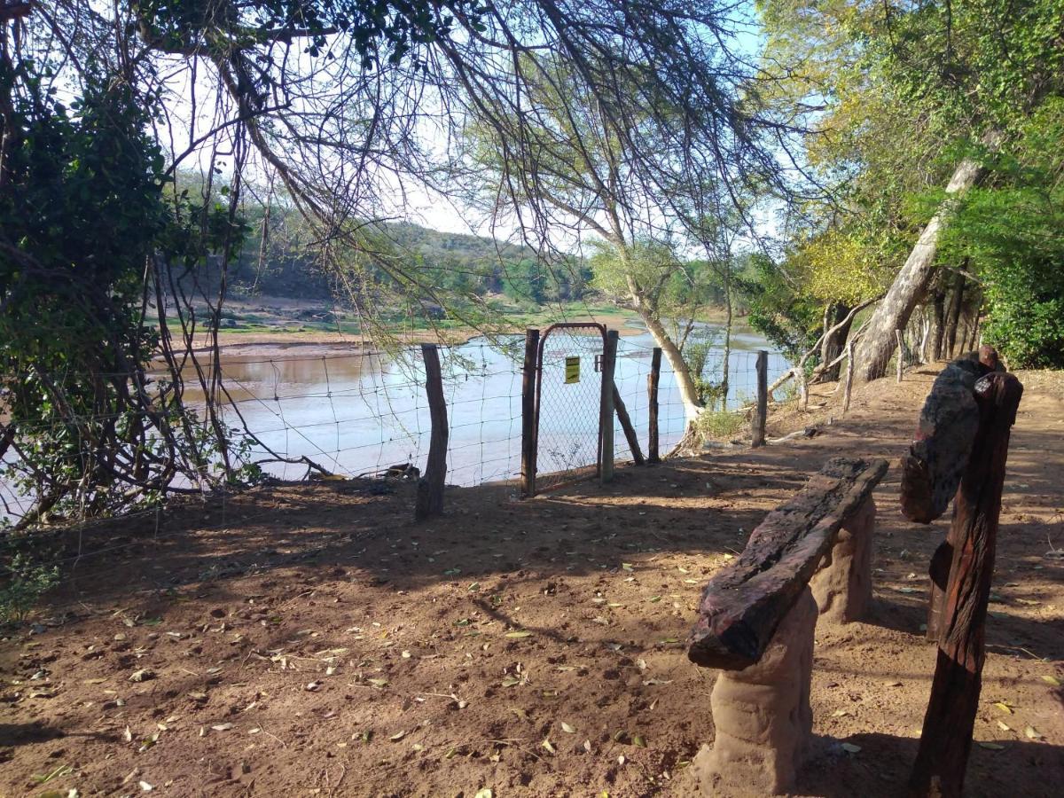 Nthakeni Bush & River Camp Pafuri Gate Exterior foto